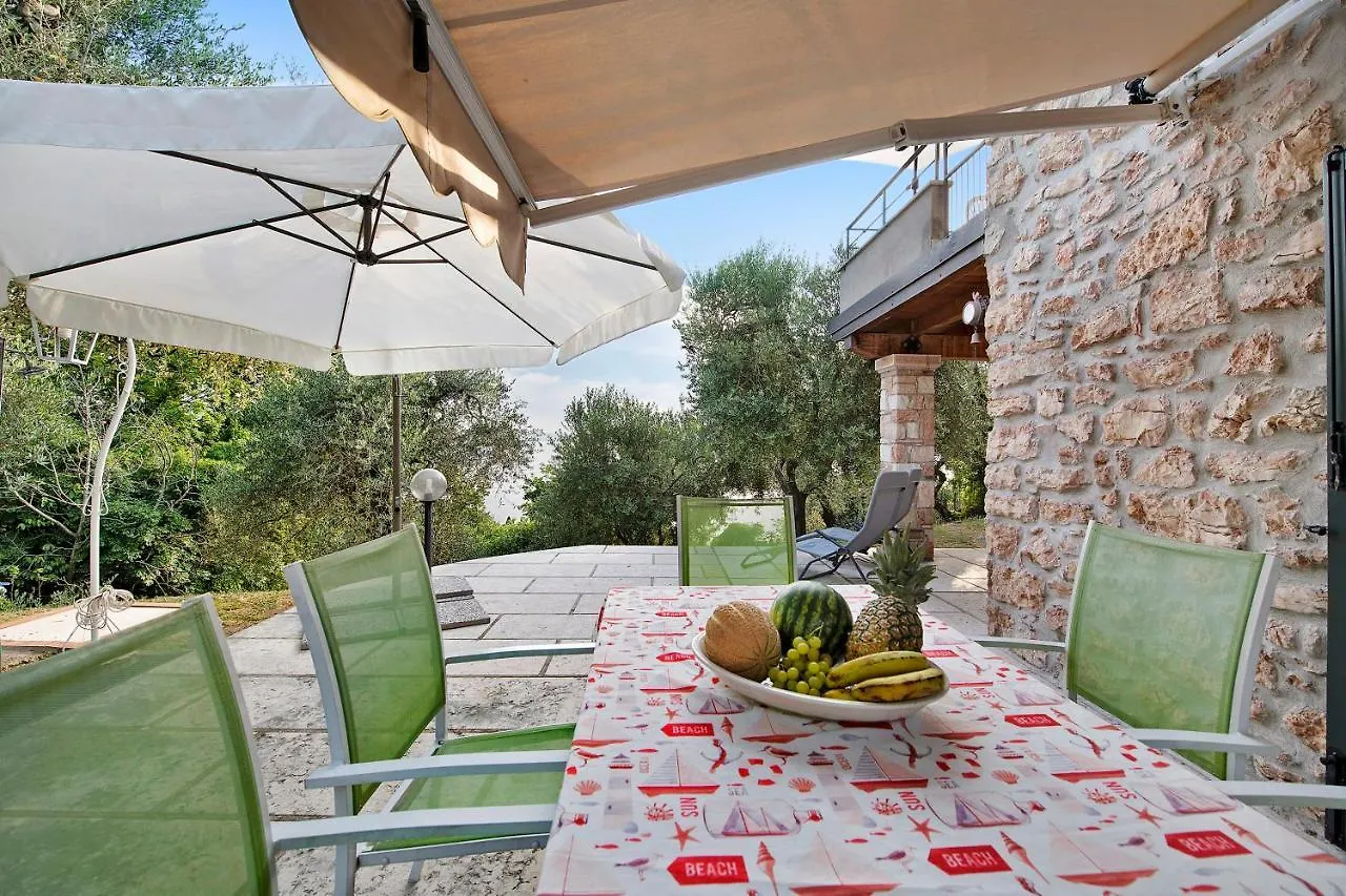 Holiday home Rustico Alle Fornare Torri Del Benaco